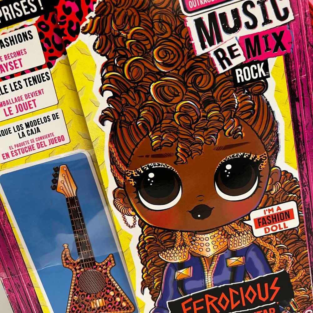 LOL SURPRISE O.M.G. PRESENT SURPRISE FEROCIOUS FASHION DOLL WITH 20 SURPRISES.